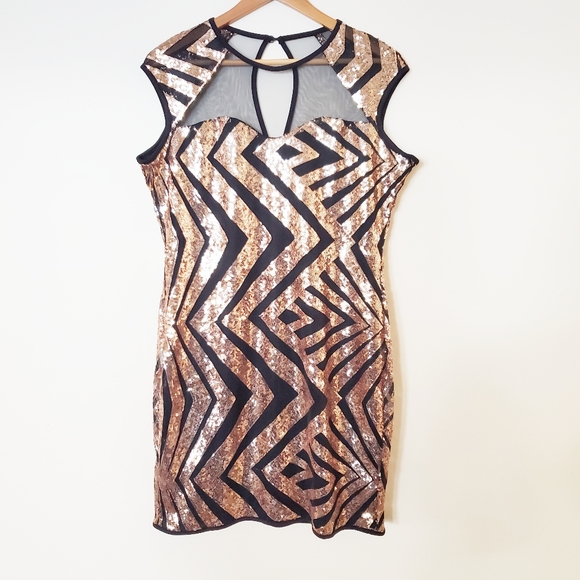 Dresses & Skirts - Gold Sequin Dress